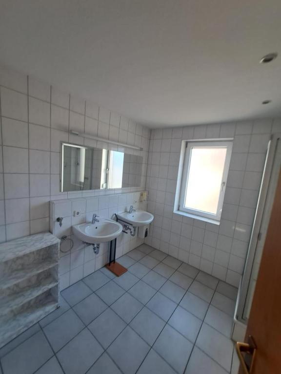 Gasthof Hirschkeller Goeppingen Ngoại thất bức ảnh