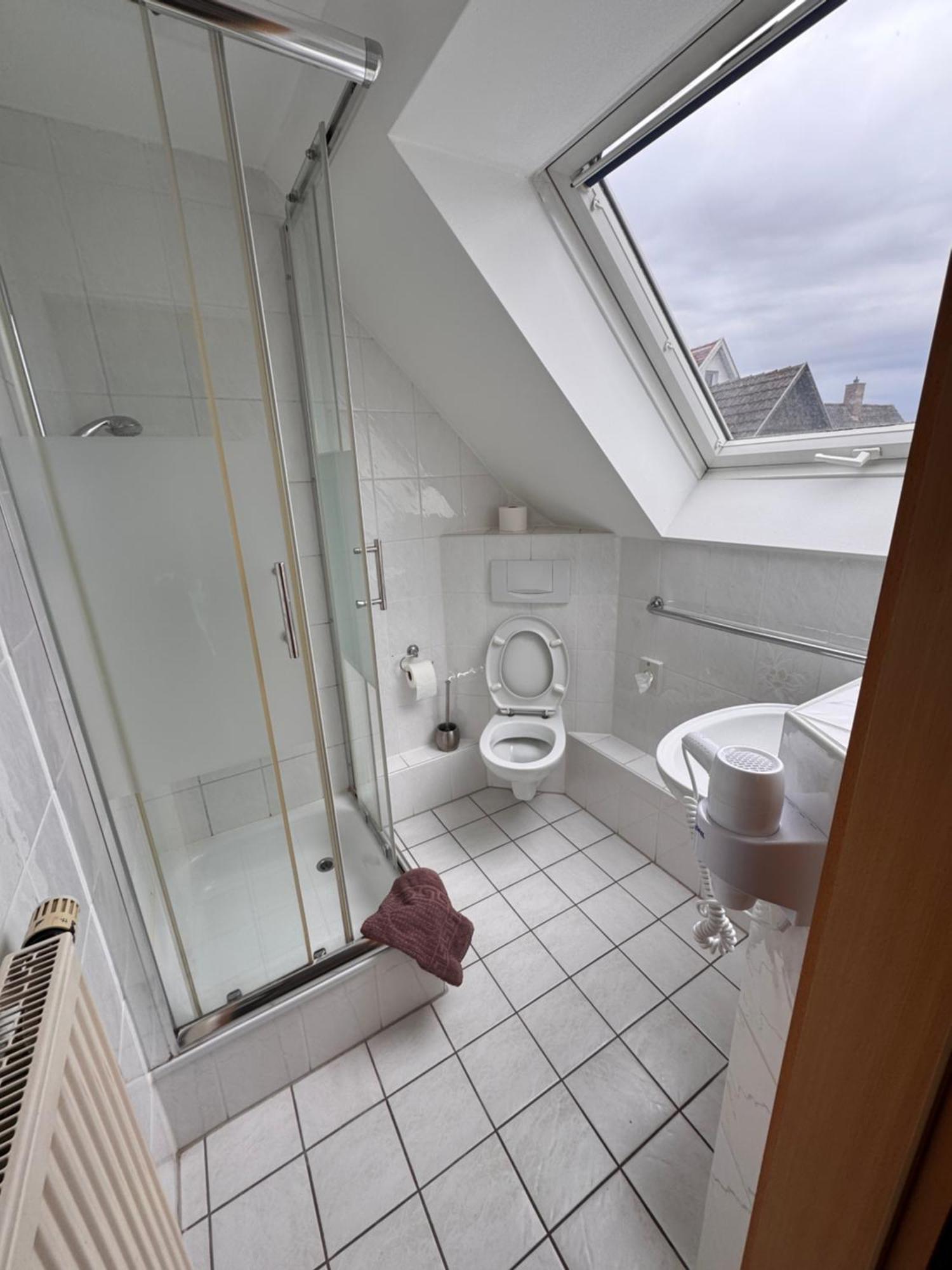 Gasthof Hirschkeller Goeppingen Ngoại thất bức ảnh